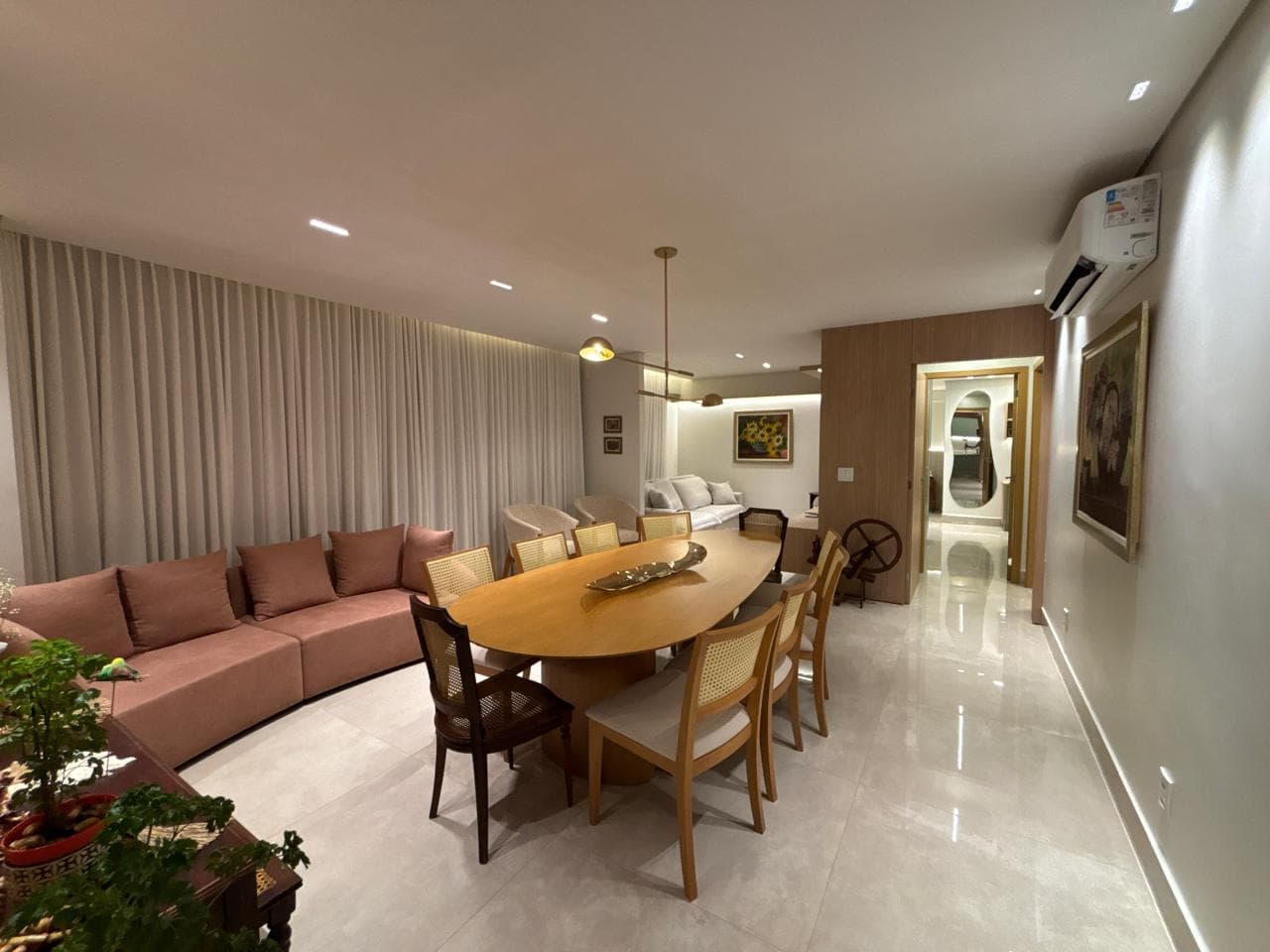 Apartamento Mobiliado e Decorado Mariela Romano 2 Suítes Plenas Setor Marista 115m²