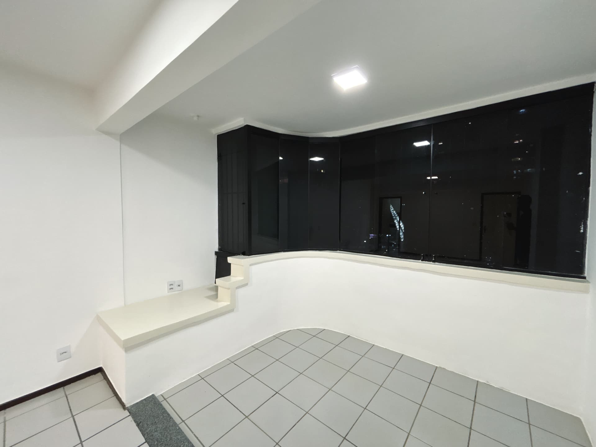 Apartamento 3 Quartos no Edifício Saint James Park | Andar Alto e Nascente